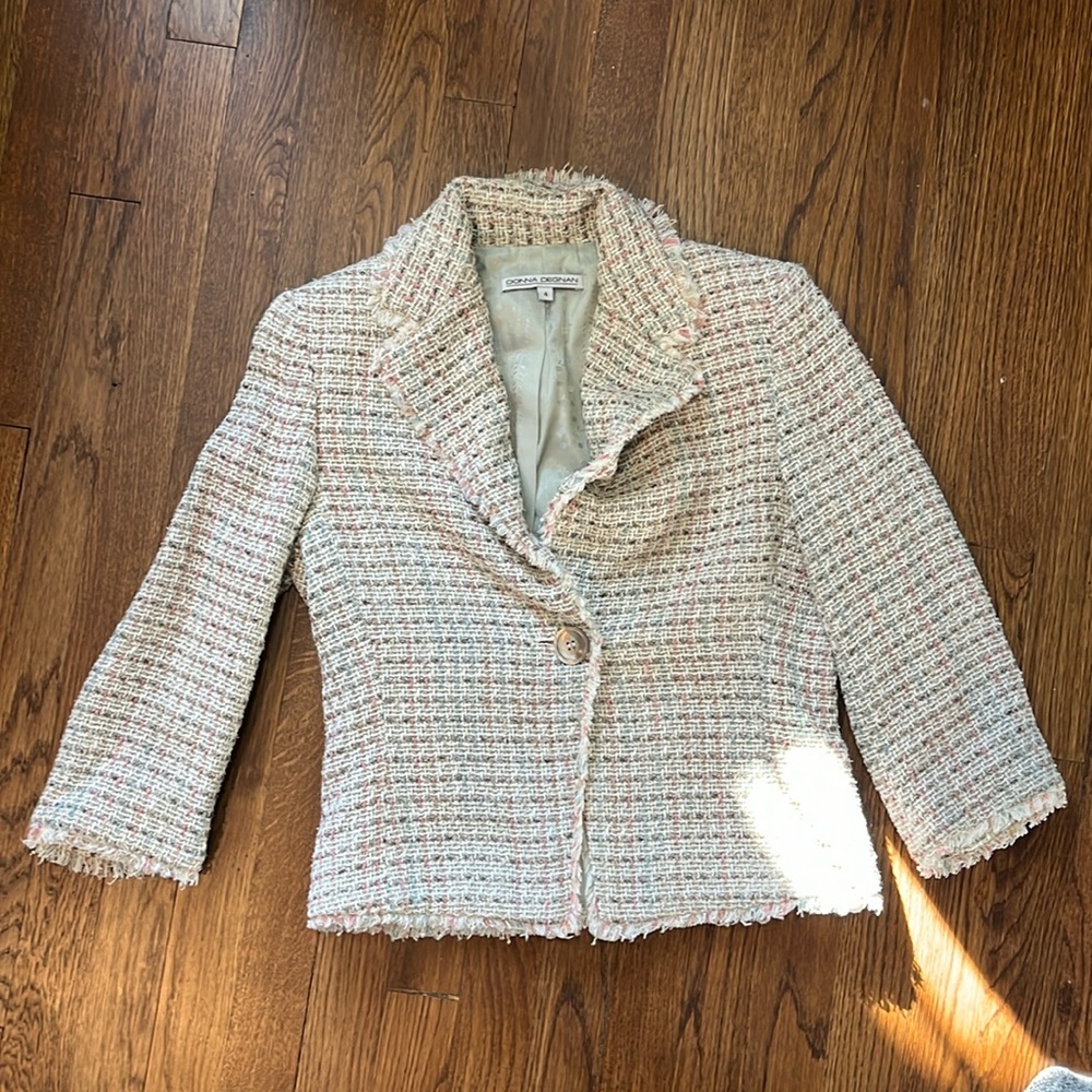 Donna Degnan Beige and light pink blazer, size 4